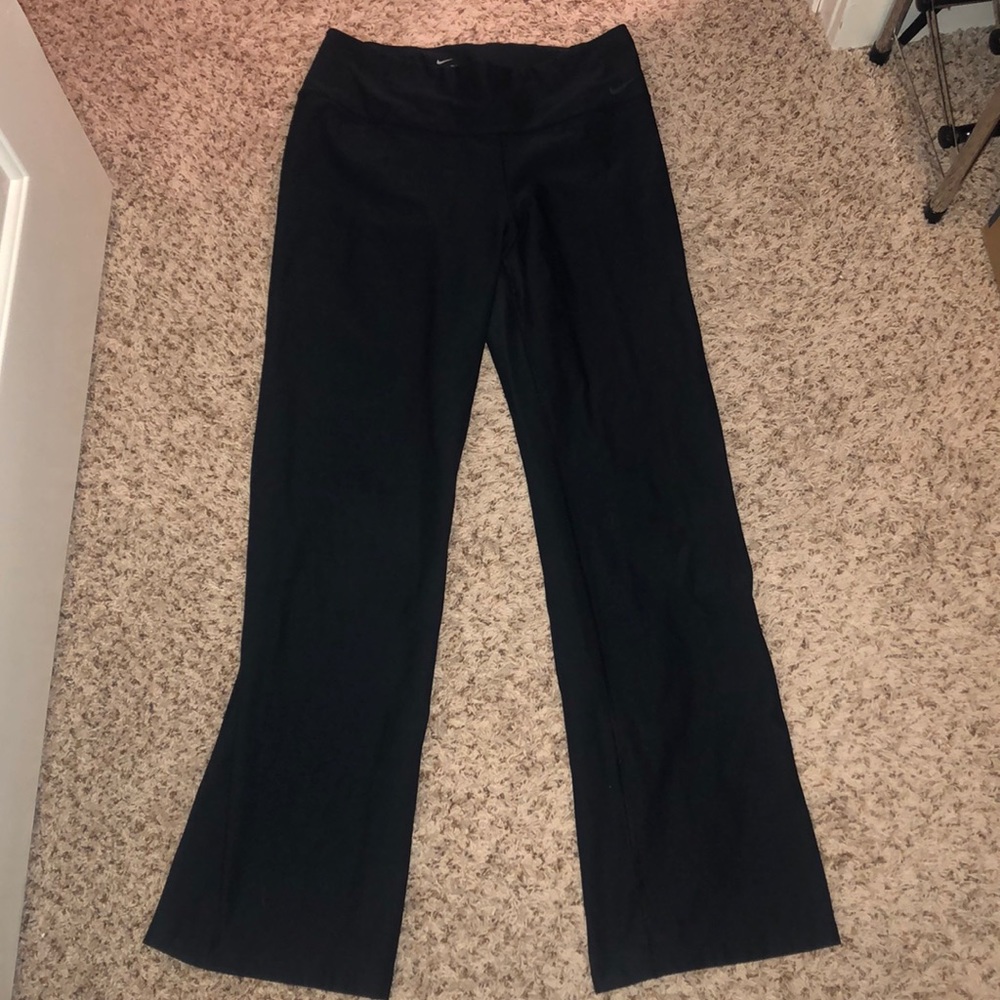 Nike Dri Fit Yoga Pants (Medium)